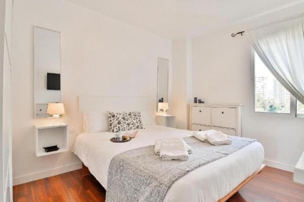 Big Apartment, Close To Train Station Lejlighed *