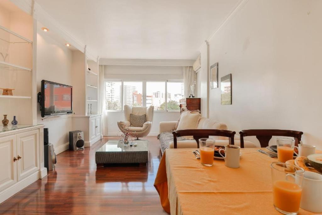 Lejlighed Big Apartment, Close To Train Station *